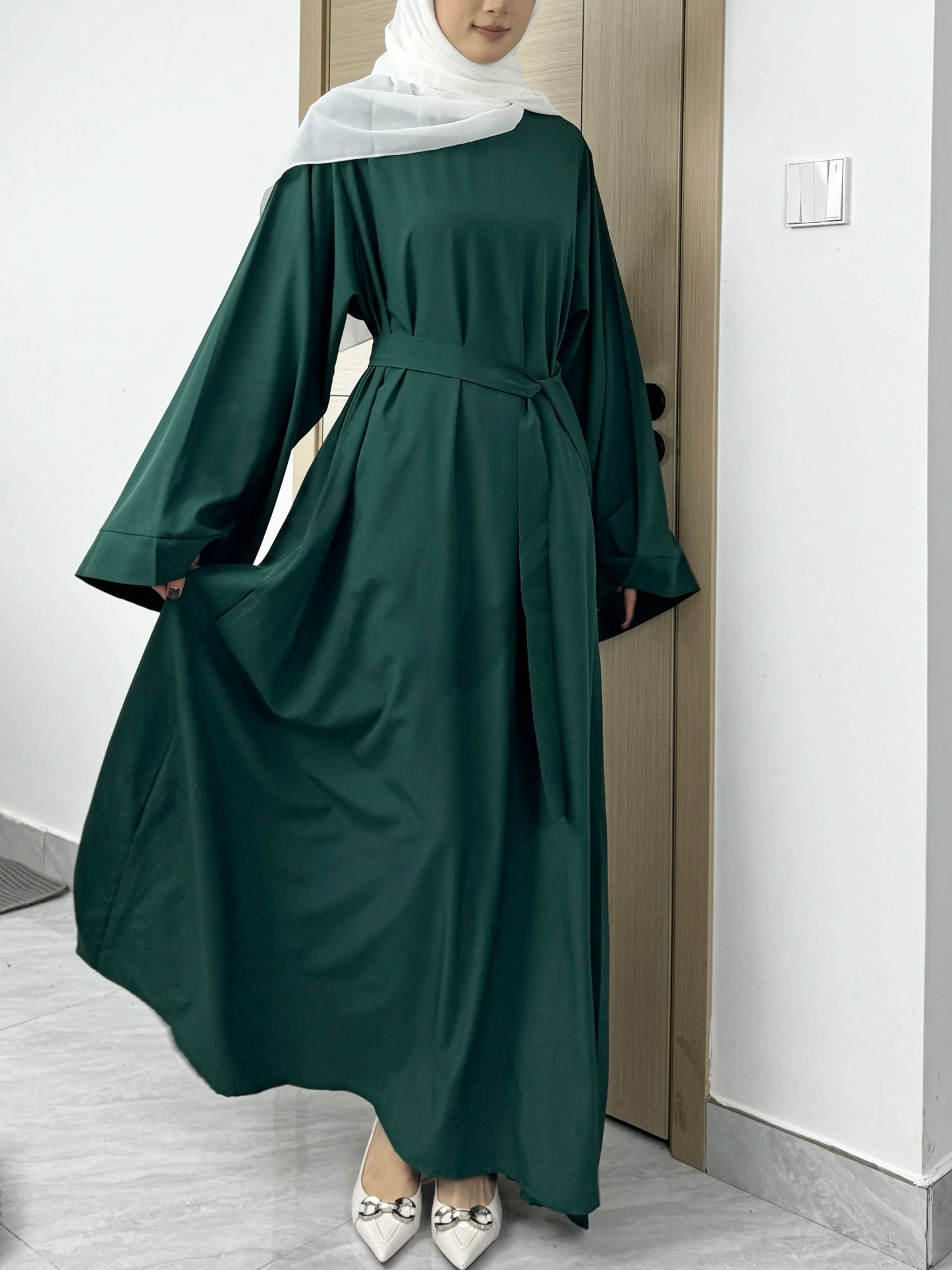 Abayas – Loose Kaftans with Belt and Full Sleeves