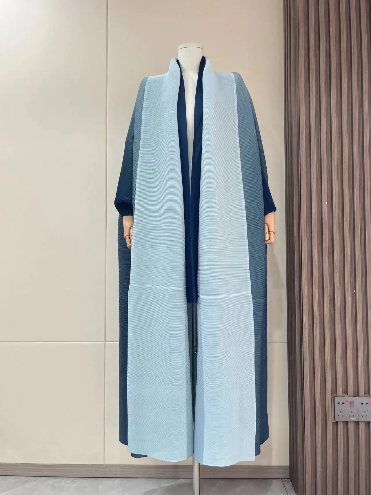 Wrinkled Windbreaker Jacket Bat Sleeve Scarf Collar Gradient Long Retro Coats and Jackets