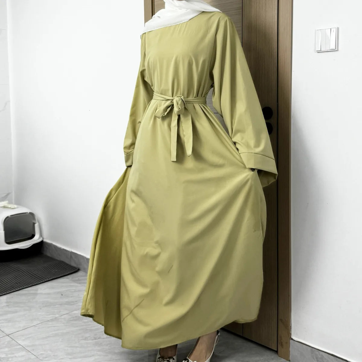 Abayas – Loose Kaftans with Belt and Full Sleeves